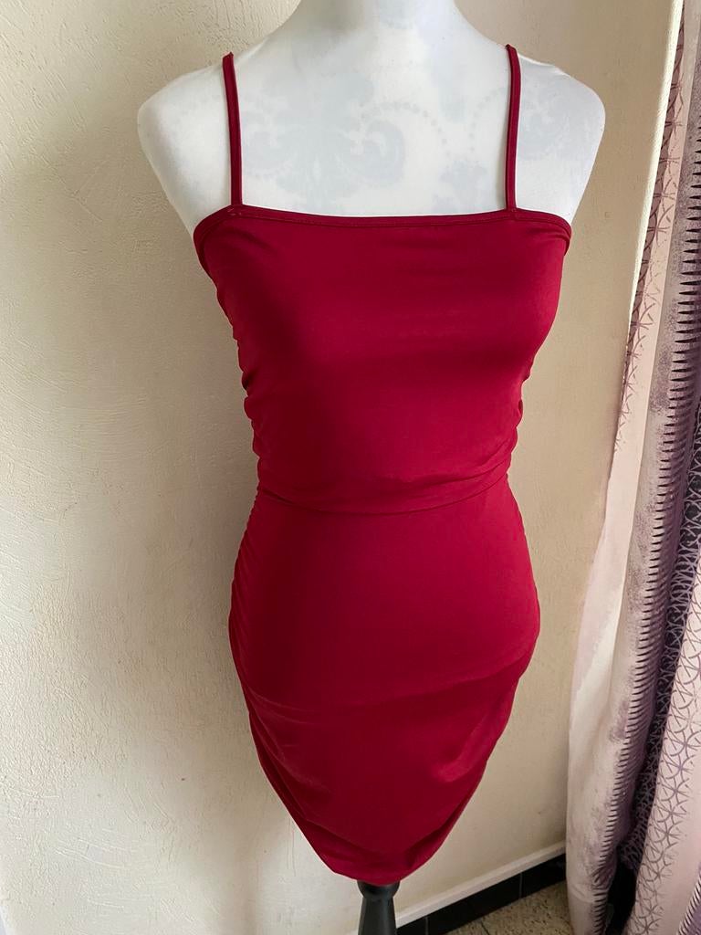 Robe rouge moulante Shein taille M Eur 38, Enlèvement ou Envoi