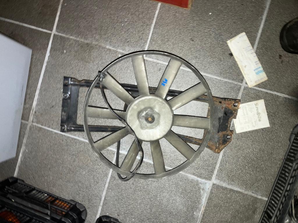Vis de refroidissement Volvo 340, Autos : Pièces & Accessoires, Enlèvement ou Envoi, Utilisé, Volvo
