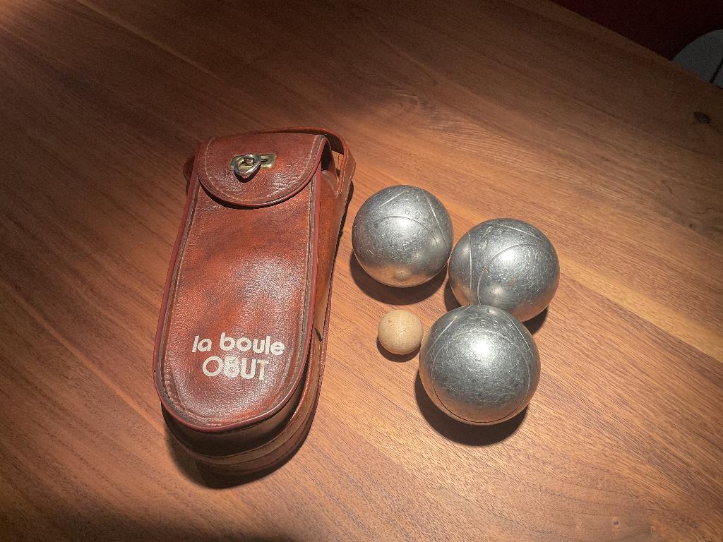 Petanque - la Boule Obut, Ophalen