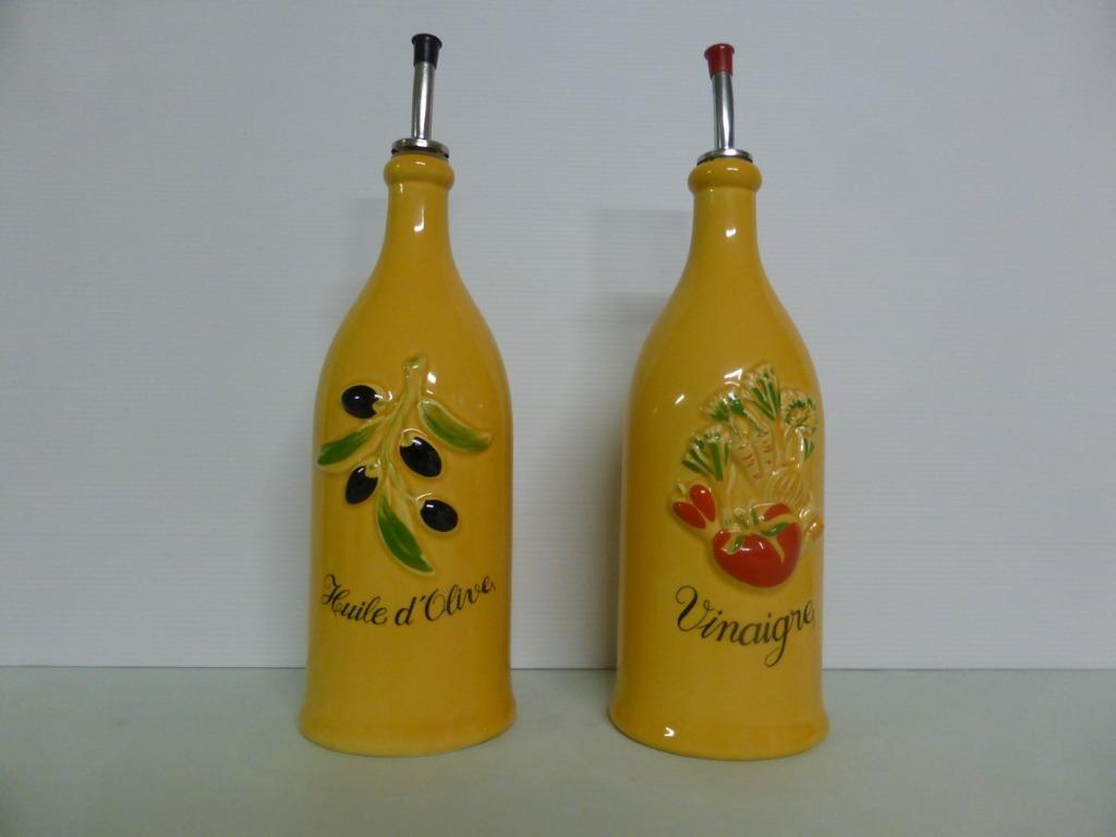 2 bouteilles pour l'huile et le vinaigre, Maison & Meubles, Enlèvement ou Envoi, Neuf, Porcelaine