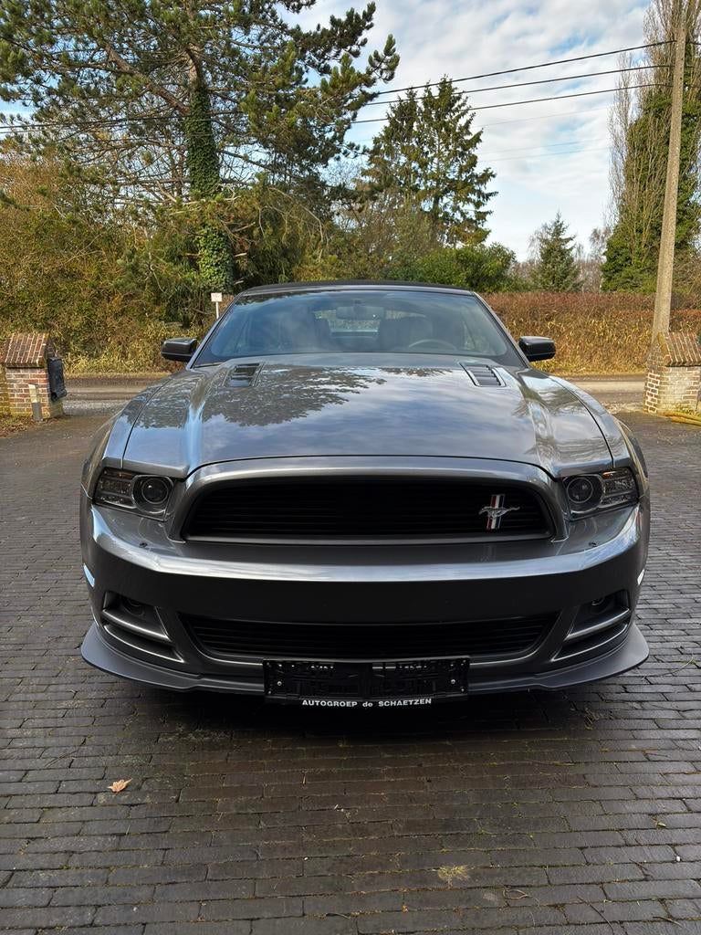 2013 Ford mustang gt/cs, Autos, Ford USA, Particulier, Mustang, Essence, Cabriolet, 2 portes, Automatique, Argent ou Gris, Cuir et Alcantara