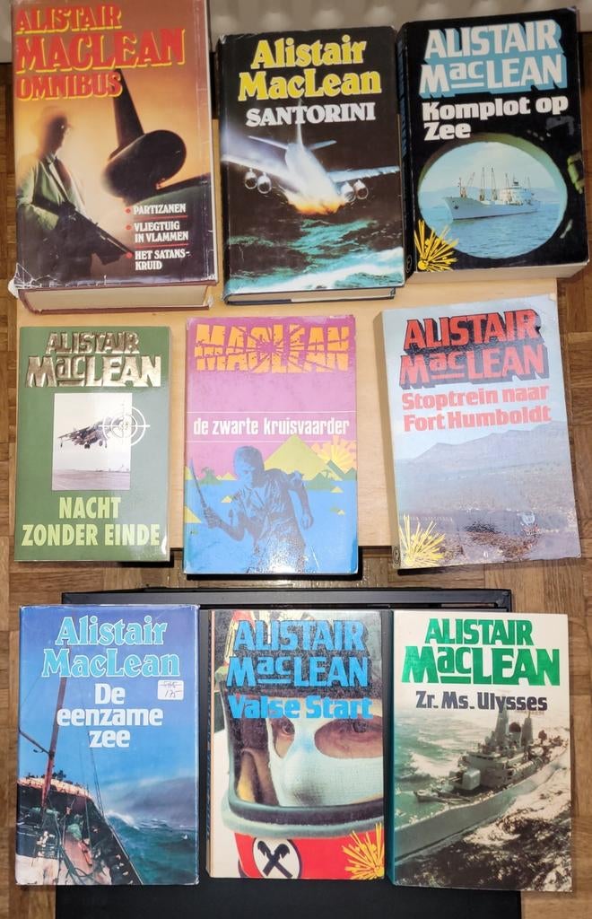 13 boeken van Alistair MacLean, Ophalen of Verzenden, Gelezen