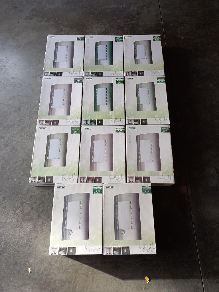 Buitenverlichting, Neuf, 50 à 250 watts, Résistant à l'eau, Appliques murales