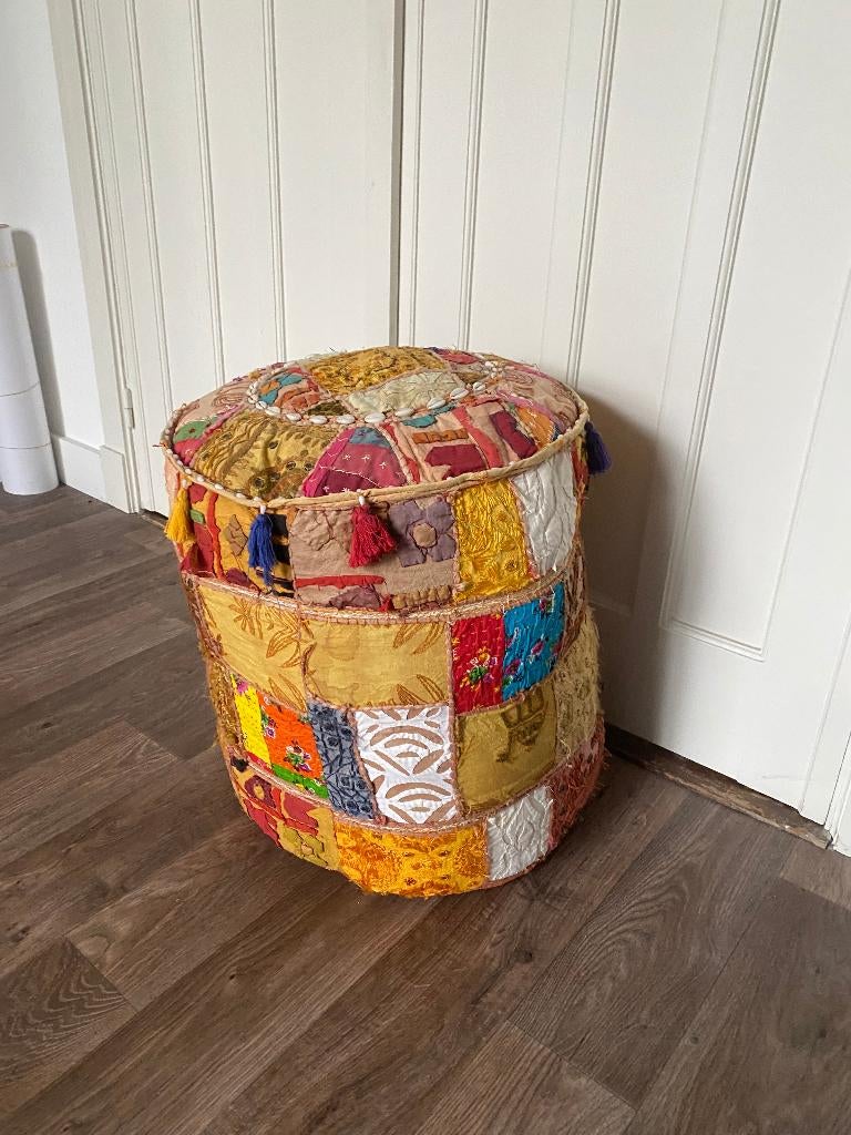 Leuke poef - decoratie, Ophalen, Gebruikt, Stof, Eclectisch