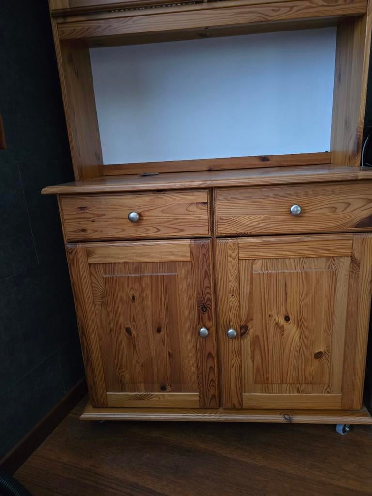 Buffet kastje in massief grenen 2 delig, Ophalen