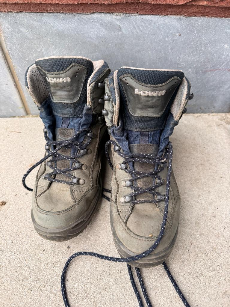 Lowa hoge wandelschoenen, Sport en Fitness, Bergsport en Wandelen, Gebruikt, Schoenen, Ophalen