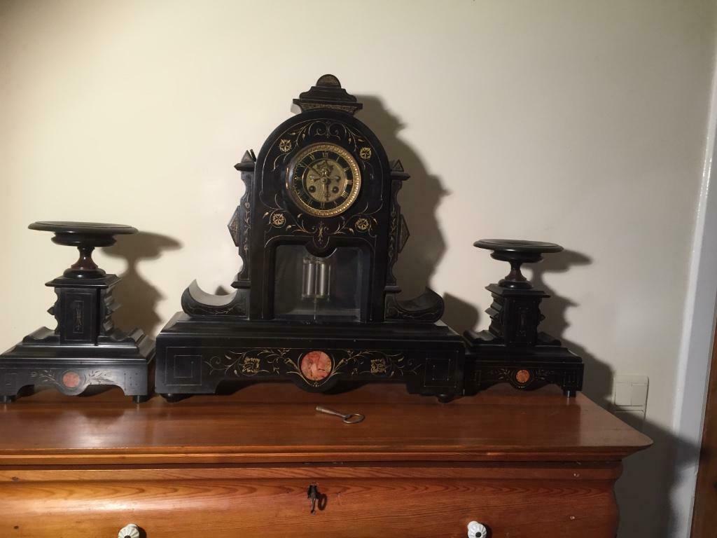 Exclusivité : horloge de cheminée et ornements en marbre, Enlèvement