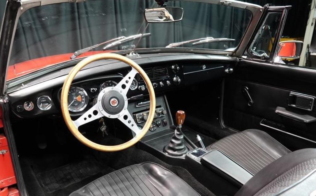 MGB met overdrive uit 1972 gerestaureerd - UITSTEKENDE staat, foto 4