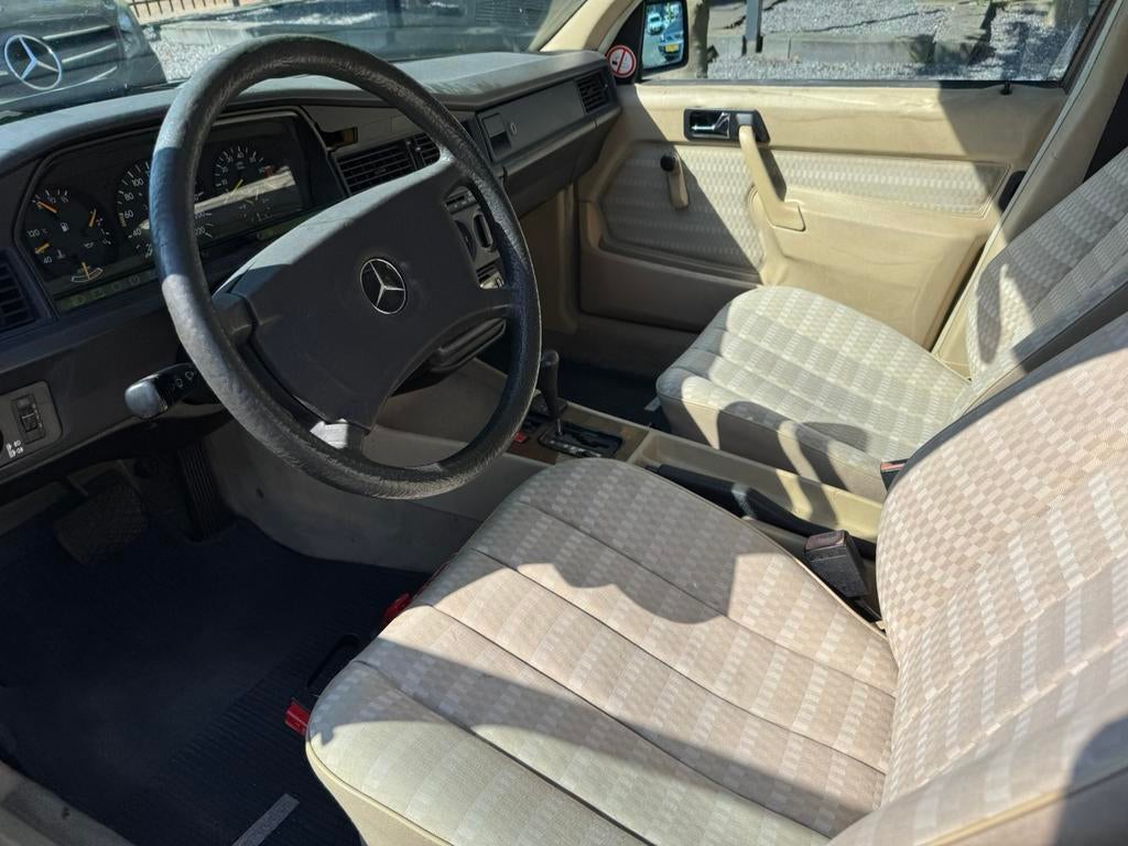 Mercedes 190 E 2.0 Automaat 1988, Auto's, Automaat, 4 deurs, Stof, Bruin