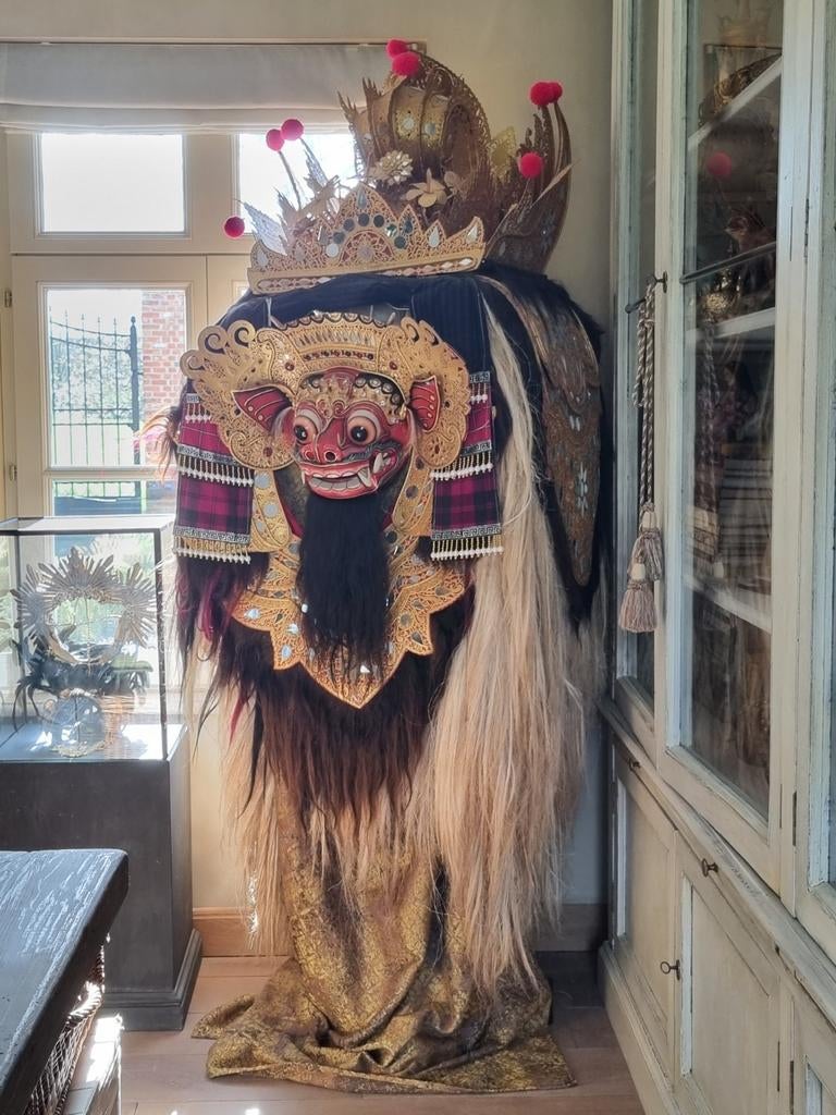 Orig. BARONG balinais, Enlèvement