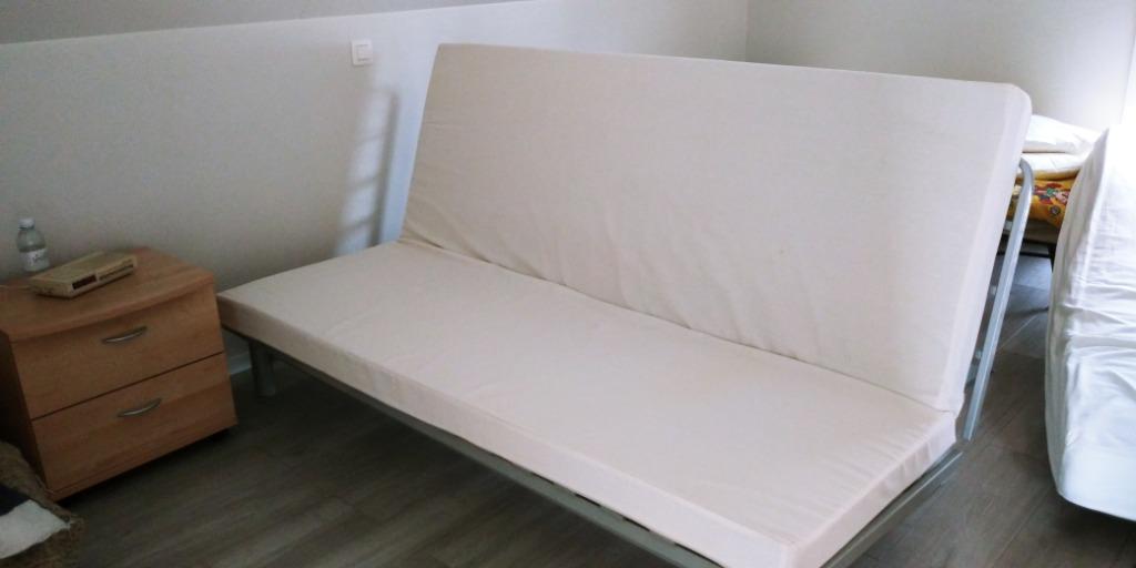 Verstelbare bed/zitbank., Huis en Inrichting, Ophalen, Beige, 140 cm, Praktisch.