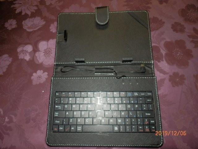 (38) -housse tablette noire + clavier -, Informatique & Logiciels, Claviers, Comme neuf, Qwerty, Sans fil, Repliable, Enlèvement ou Envoi