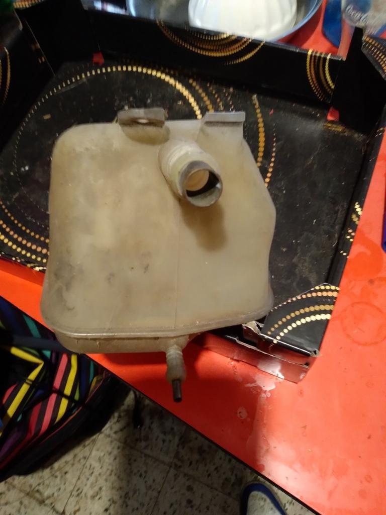 Water bak motor Ford escort mk4, Auto-onderdelen, Ophalen of Verzenden, Ford