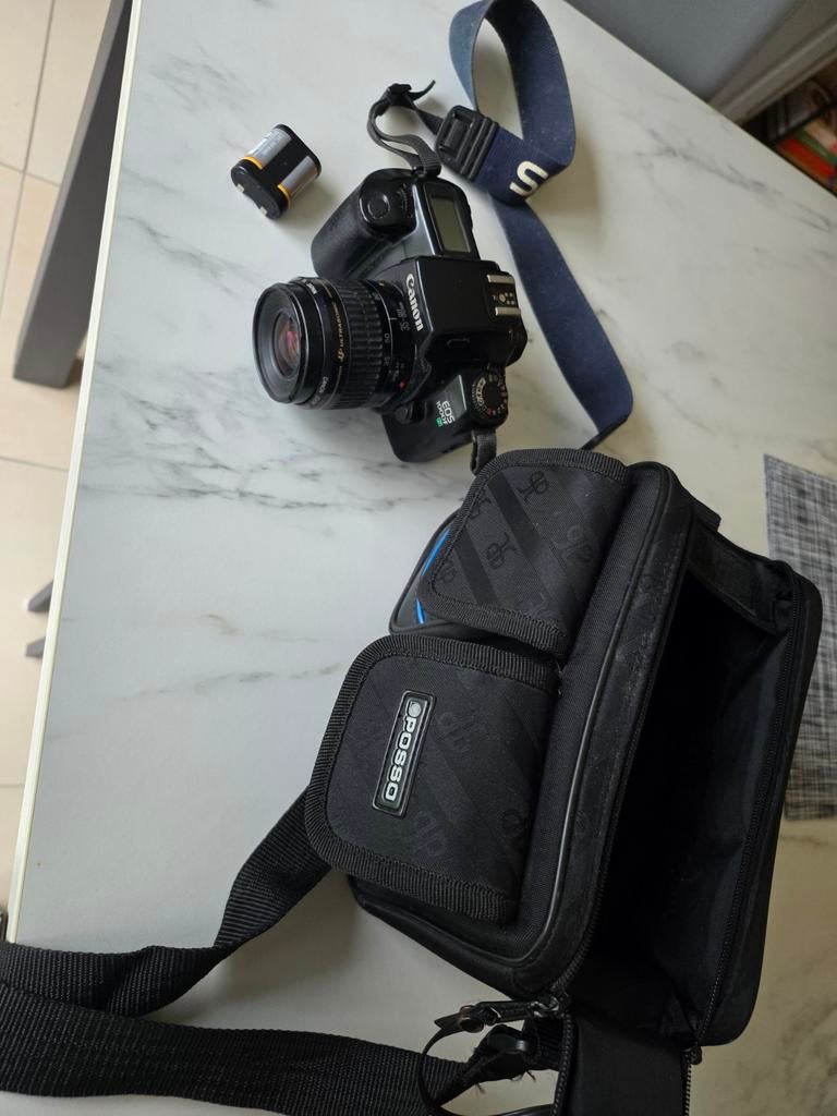 Appareil photo Canon EOS 1000F, TV, Hi-fi & Vidéo, Canon, 4 à 7 fois, Enlèvement, Utilisé