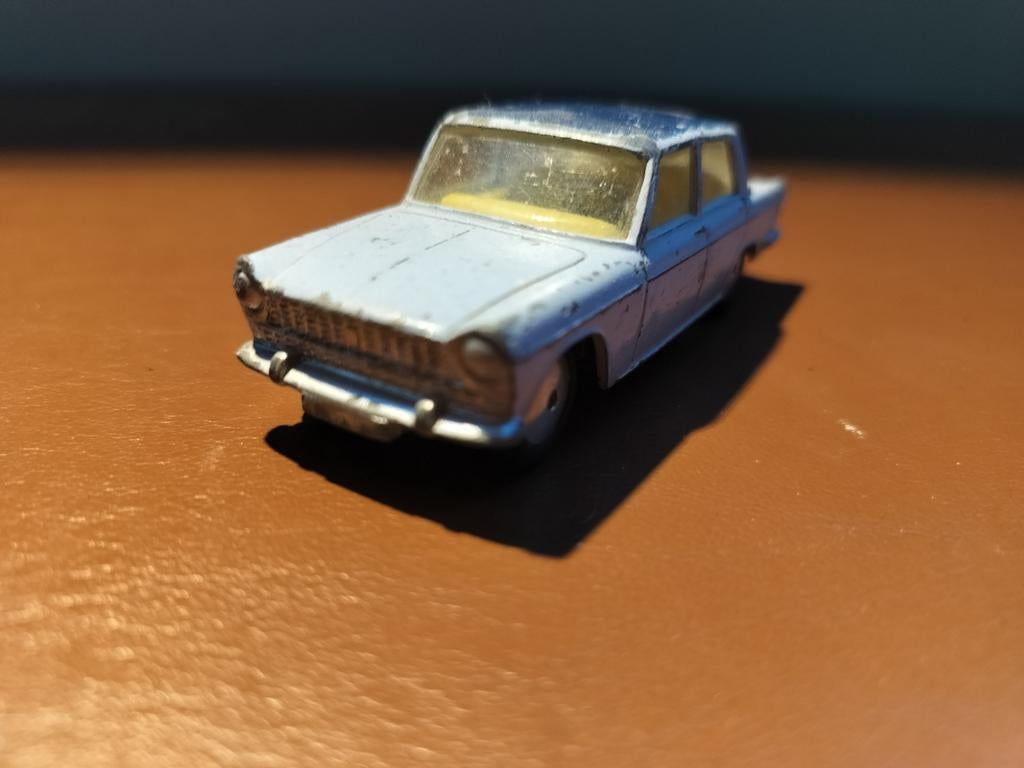 Fiat 1800, Ophalen of Verzenden