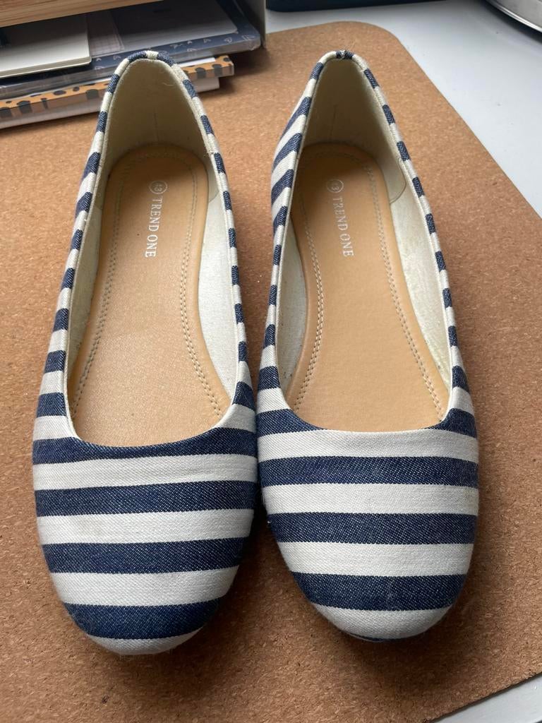 Blauw/witte ballerina’s maat 43, Ophalen, Blauw, Ballerina's, Trend One