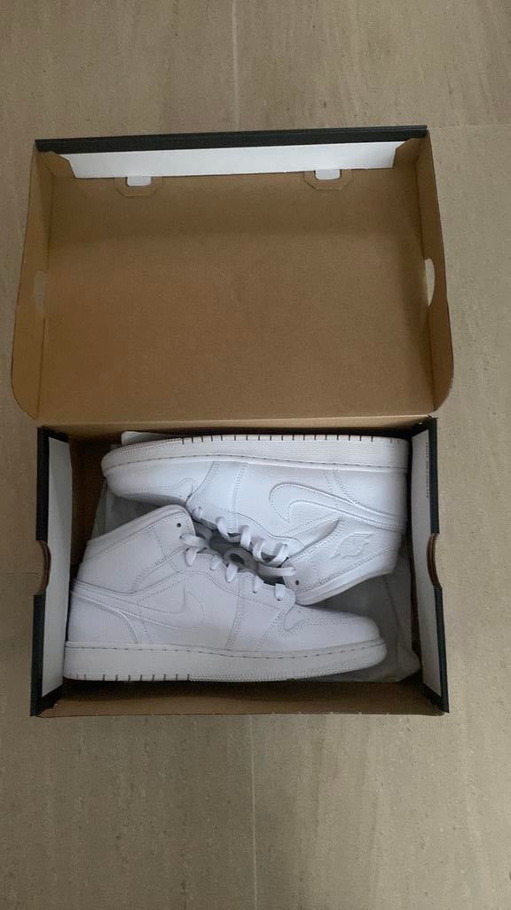 Air jordan 1MID (GS), Kleding | Heren, Schoenen, Ophalen, Wit, Nieuw, Veterschoenen