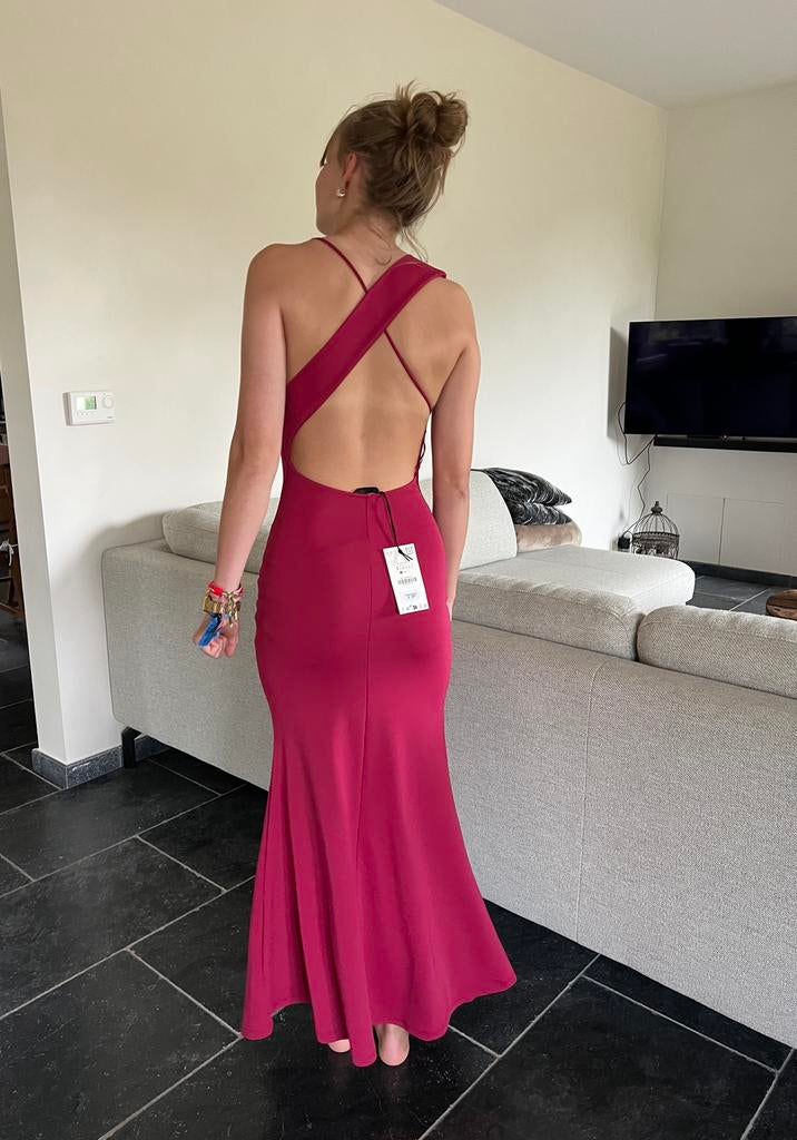 Nieuwe fuchsia Jurk Zara. Maat Small, Galajurk, Zara, Nieuw, Ophalen of Verzenden