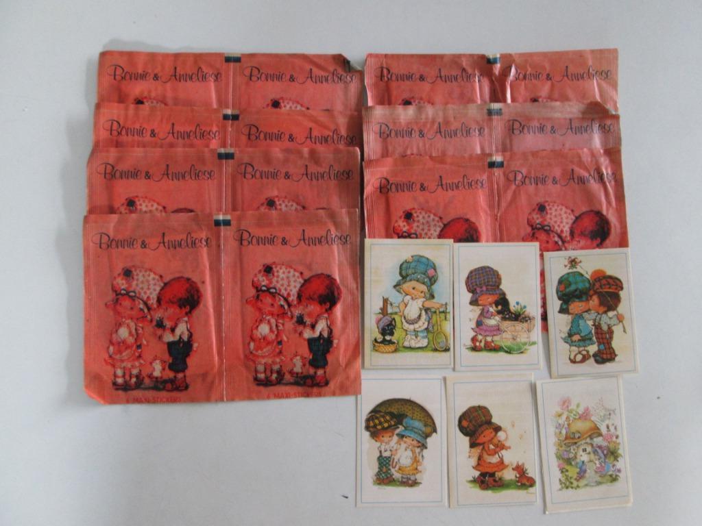 Vintage stikkers van Bonnie & Anneliese 14 pakjes van 6 stik, Enlèvement ou Envoi, Comme neuf, Bande dessinée ou Dessin animé