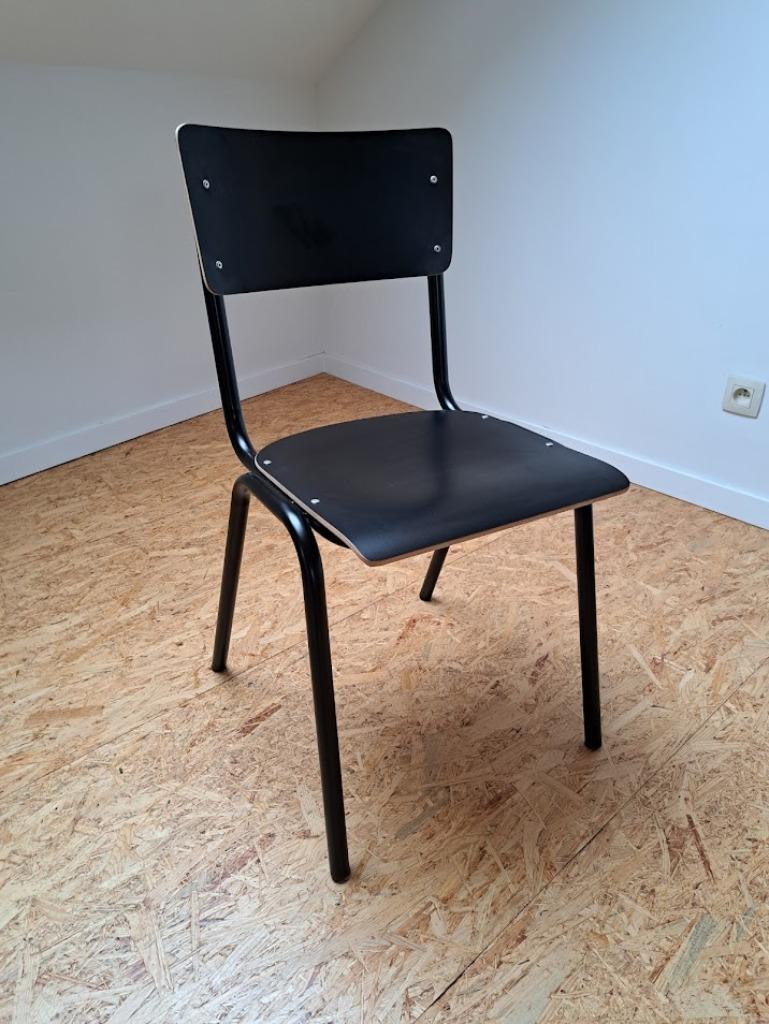 Zuiver - Back To School eetkamerstoel zwart - nieuwstaat!, Huis en Inrichting, Ophalen, Zwart, Zo goed als nieuw, Eén