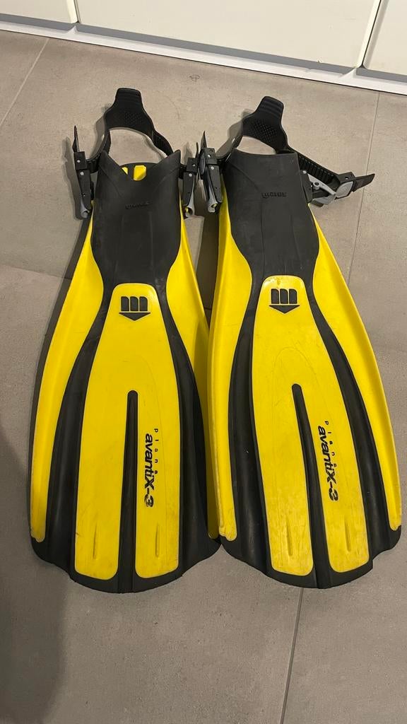 Vinnen Mares Plana AvantiX3, maat regular, Watersport en Boten, Ophalen of Verzenden, Gebruikt, Zwem- of Duikvliezen