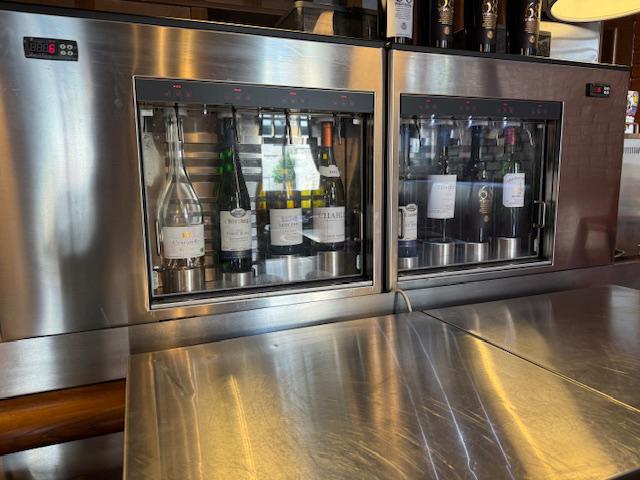 Distributeurs à vin Enomatic Enoline 4 Basic 2, Enlèvement, Utilisé, Installation pour bar