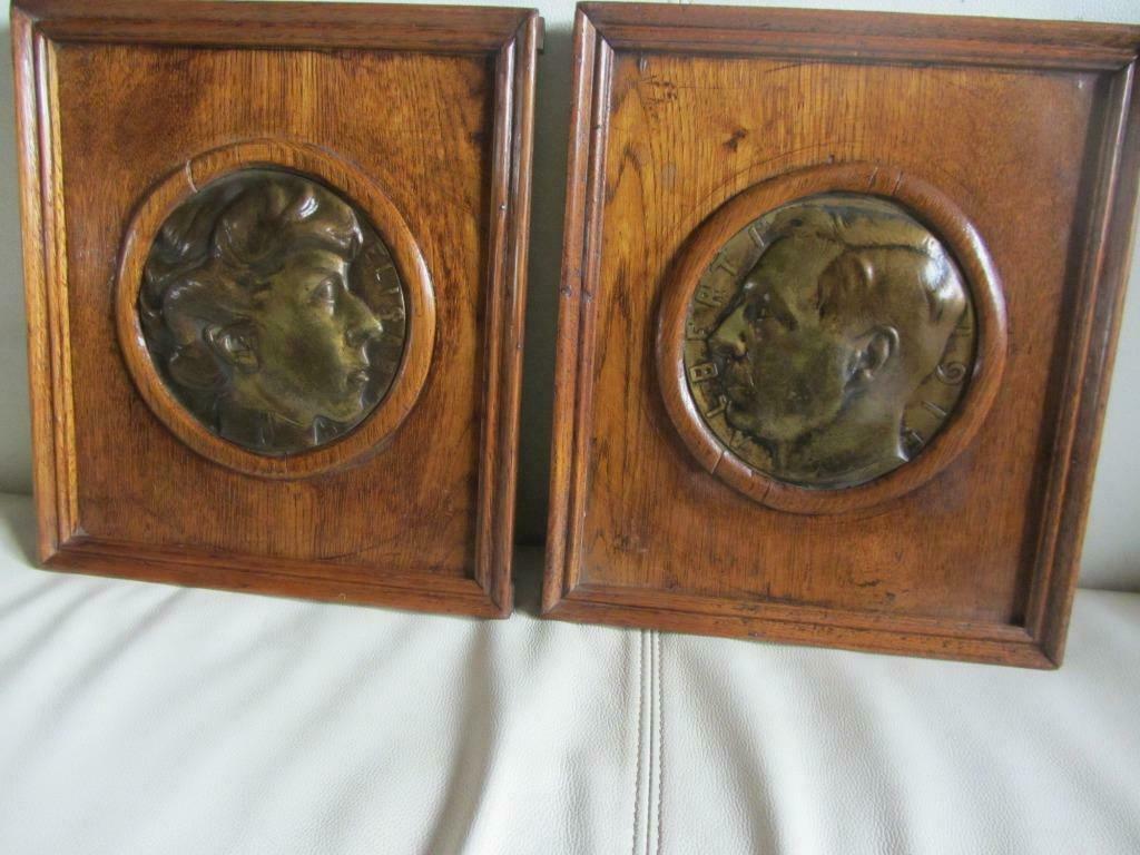 Ecussons en Bronze Albert et Elisabeth- Léon Vogel, Ophalen of Verzenden, Brons