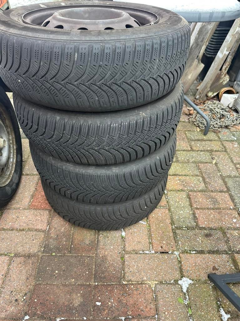 4 jaar getijden  175/70 R14 hyundai i20, Ophalen, Gebruikt