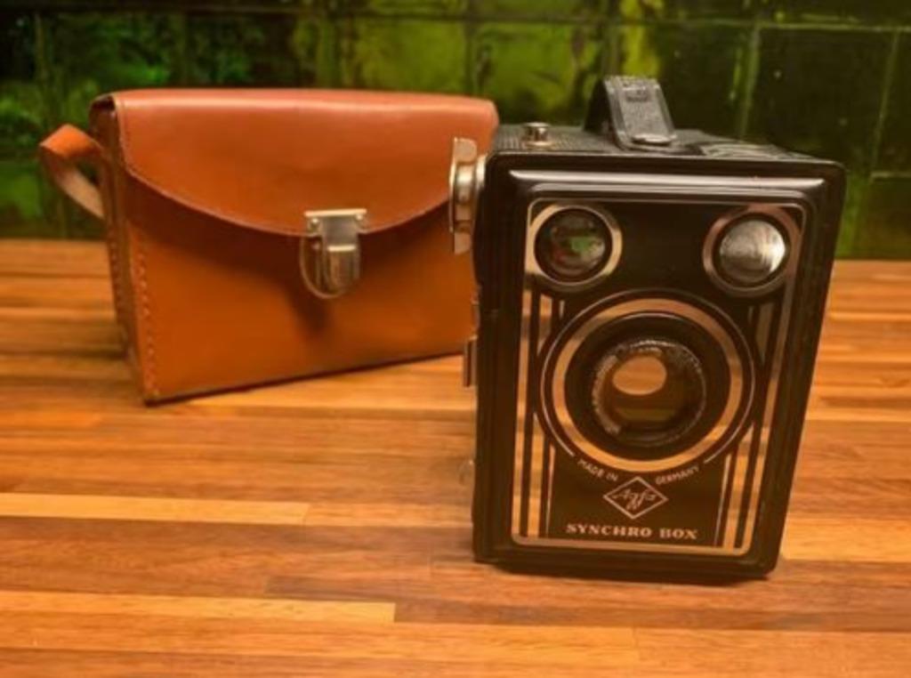 Boite synchrone Agfa vintage, Antiquités & Art, Enlèvement ou Envoi