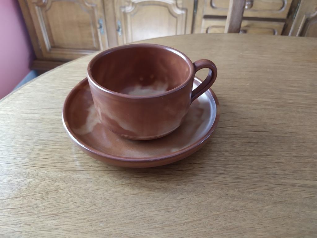 NEUF - Grande tasse et son assiette assortie, Enlèvement
