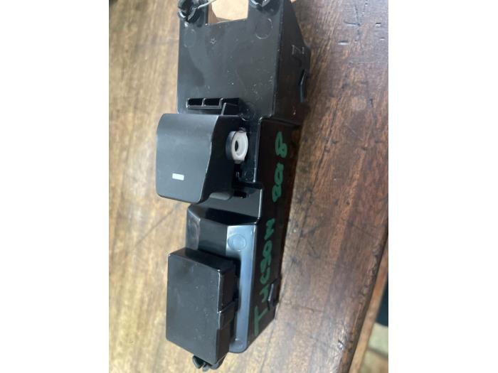 Commutateur vitre électrique d'un Hyundai Tucson, Autos : Pièces & Accessoires, -, 3 mois de garantie, Utilisé, Hyundai