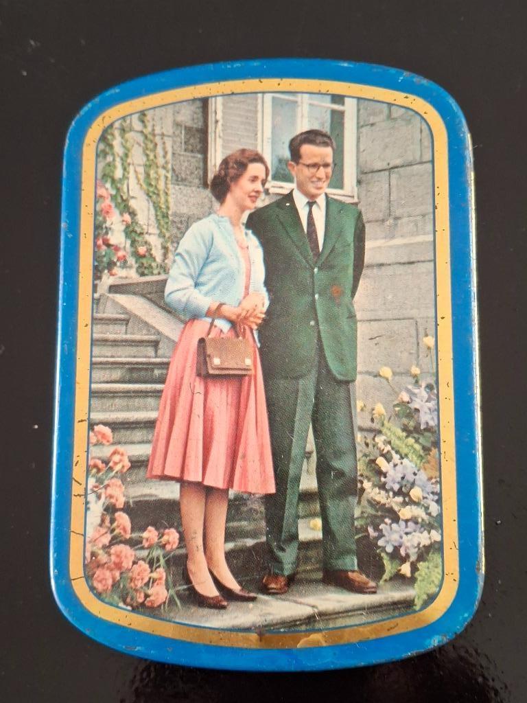 Tabak doosje Koning Boudewijn en Koningin Fabiola, Verzamelen, Verzenden, Gebruikt, Overige typen