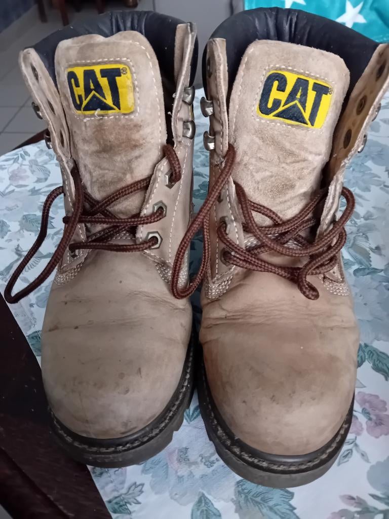 Vrouwen schoenen,caterpillar,maat 38,kleur ligt bruin
