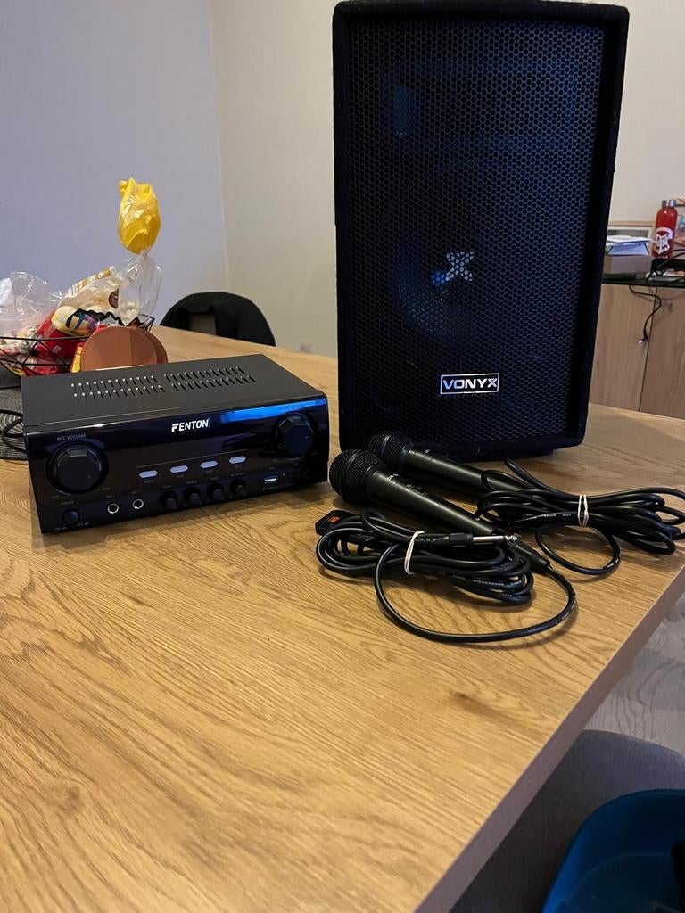 Vonyx Karaoke Set met Bluetooth en Twee Microfoons (Z.G.A.N., Enlèvement, Micro(s)