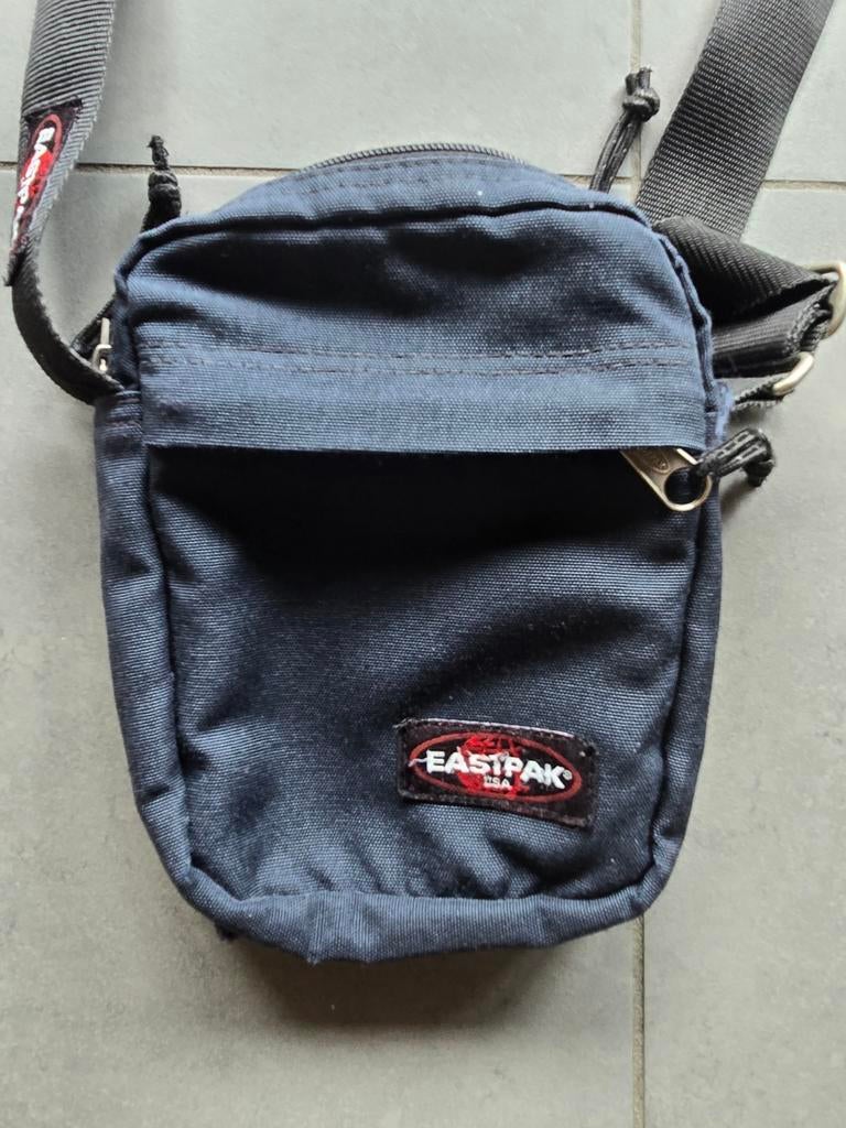 Bleu Eastpak, Enlèvement ou Envoi, Comme neuf
