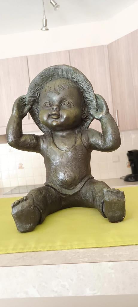 Mooi zwaar bronzen beeldje JONGEN weegt 2 a 3 kg, Enlèvement