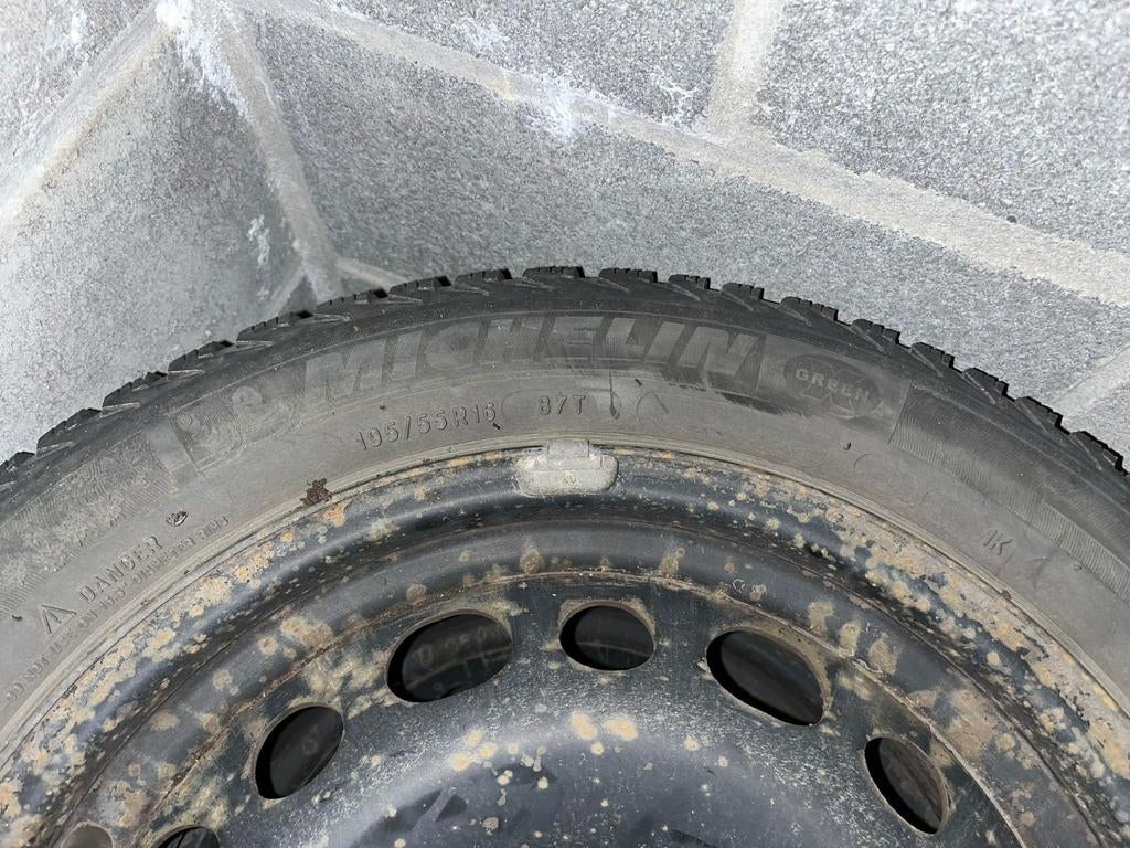 Lot de 4 pneus Michelin hiver, Enlèvement, Utilisé