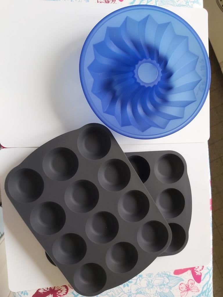 Lot = silicone bakvormen, Ophalen of Verzenden, Zo goed als nieuw, Bakvorm