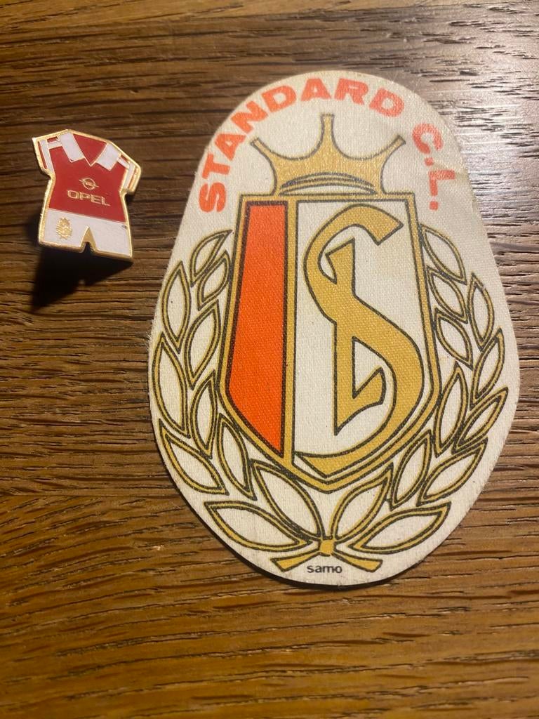 STANDARD LIEGE sticker (kleding) 1976 + pin 1992, Enlèvement ou Envoi, Autres types