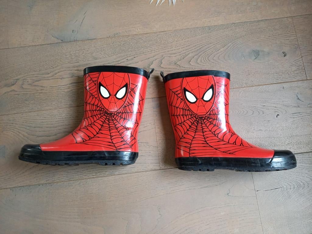 Maat 35 / 36 : regenlaarzen spiderman, Garçon, Bottes, Enlèvement ou Envoi, Utilisé