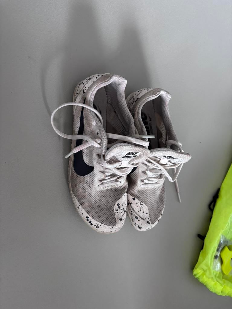 Spikes Nike maat 35, Sport en Fitness, Ophalen, Gebruikt, Nike, Spikes