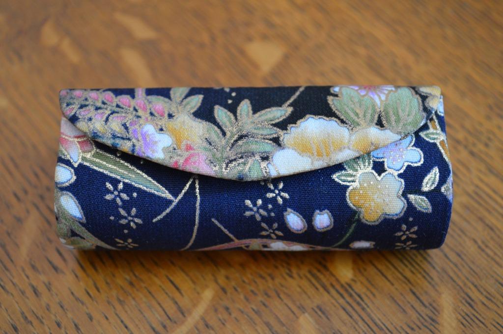 Make-up kokertje met spiegel bloemen 9 x 3 cm diepte 3 cm, Enlèvement ou Envoi, Comme neuf