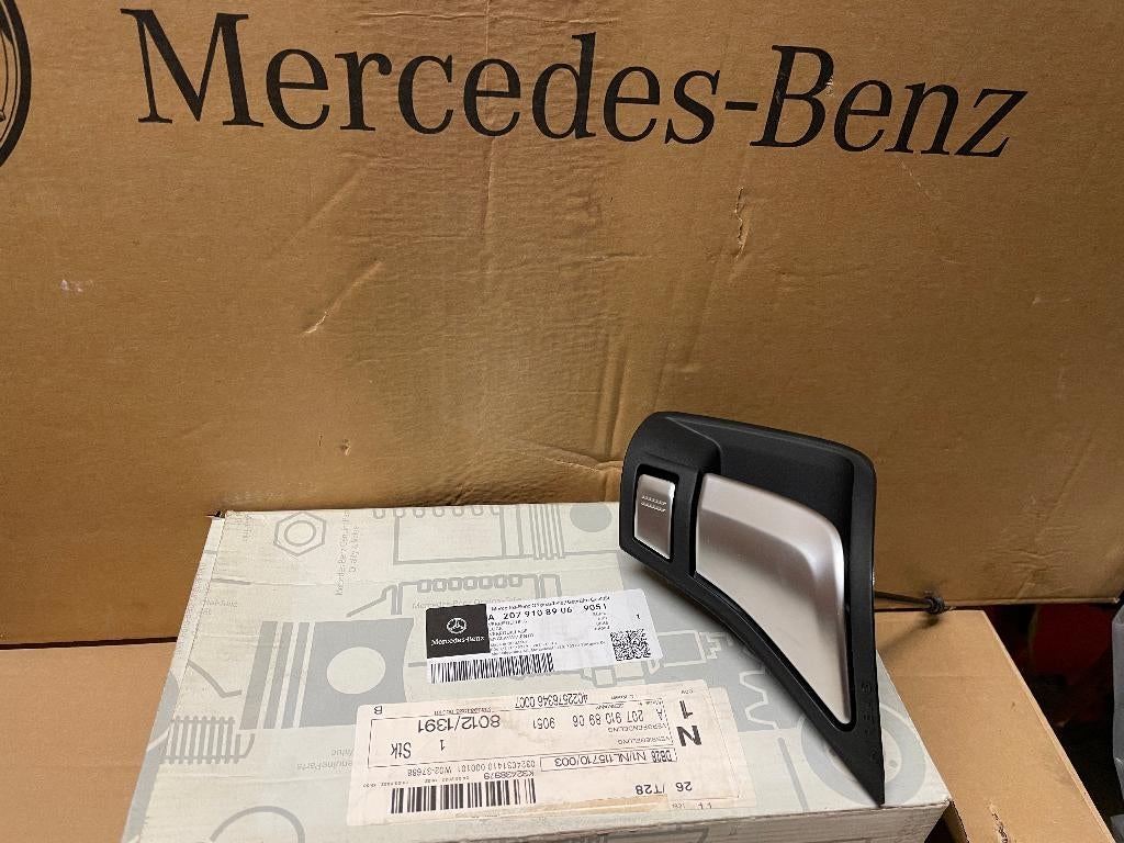 stoelhendel mercedes e c207 a2079108906, Ophalen of Verzenden, Nieuw, Mercedes-Benz