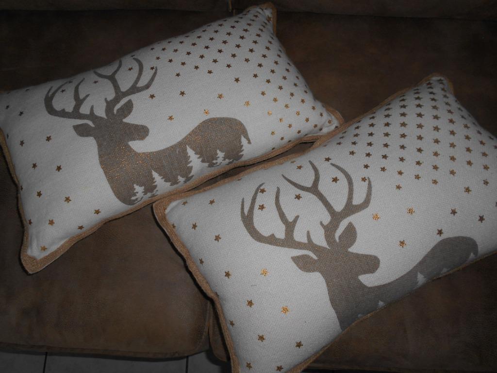 NOEL...lot de 2 coussins  NEUFS..50/30cm, Enlèvement ou Envoi, Neuf, Beige