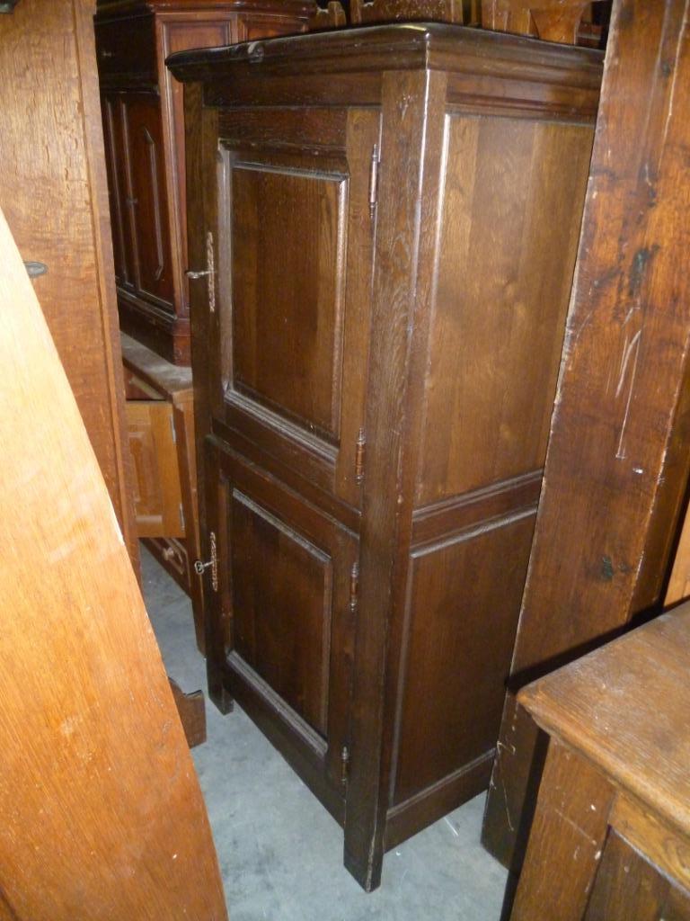 MASSIEF EIKEN KAST, Ophalen of Verzenden