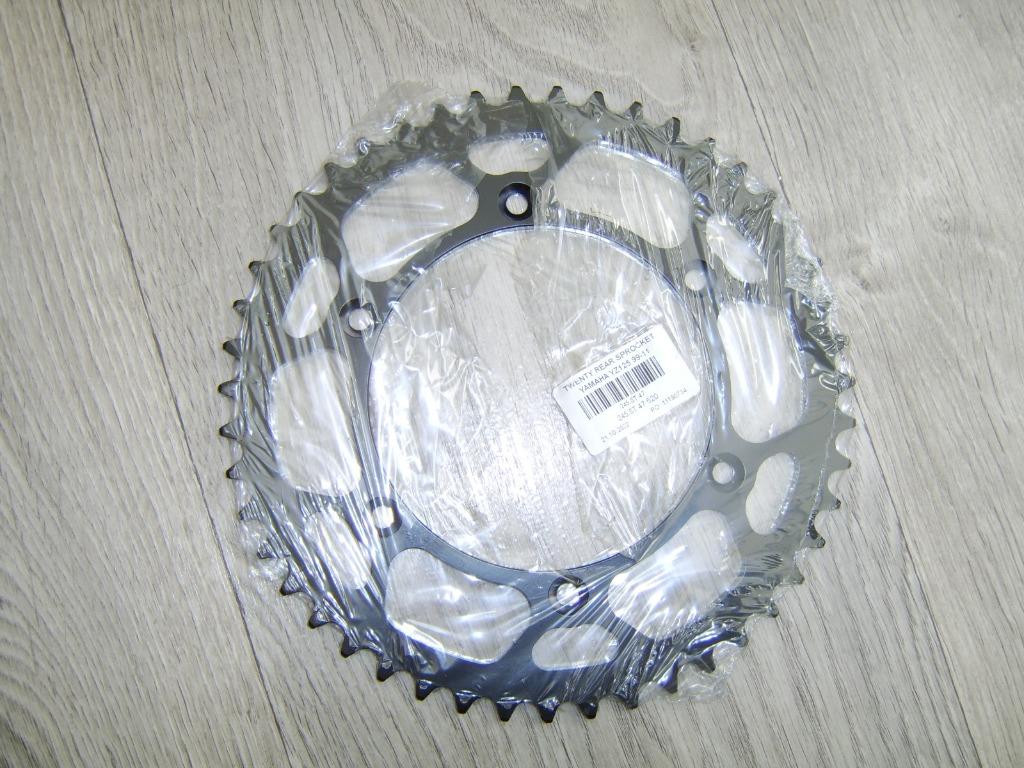 Couronne 47 dents  Yamaha WRF/YZF/TTR 125/250/400/426/450, Motoren, Ophalen of Verzenden, Nieuw