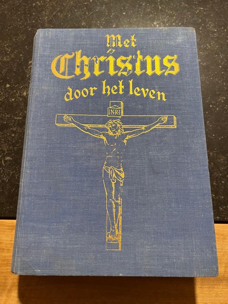 Met Christus door het leven, de liturgie in praktijk gebrach, Livres, Religion & Théologie, Christianisme | Catholique, Enlèvement ou Envoi