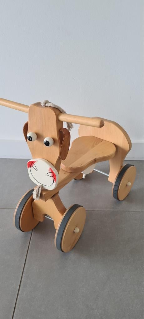 Houten loopfiets, Ophalen