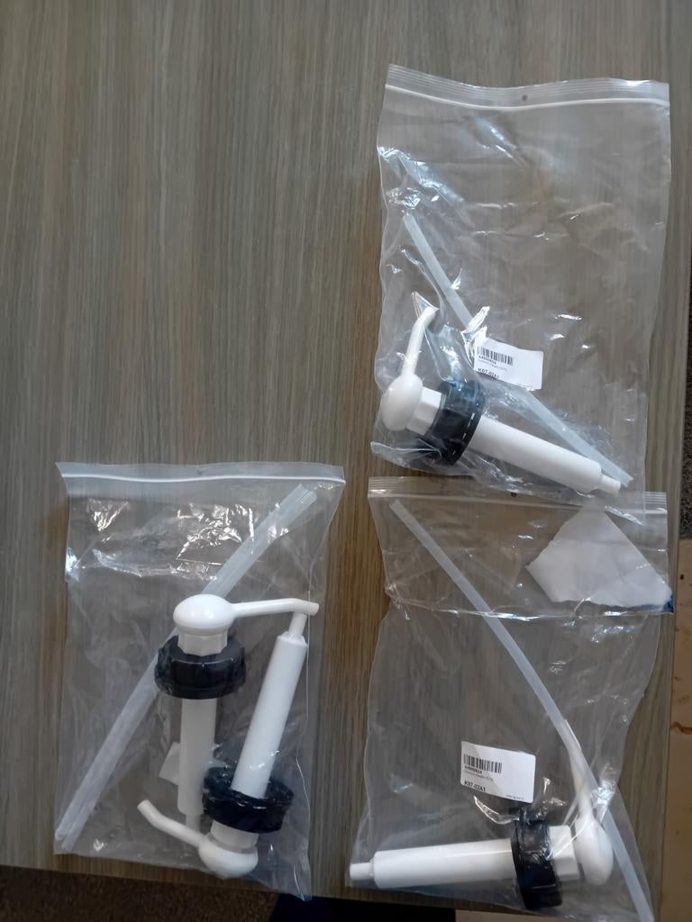 Pompje voor op 5L bidon, Ophalen
