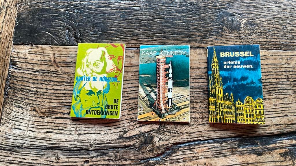 3 vintage boekjes franco suisse, Ophalen of Verzenden, Zo goed als nieuw